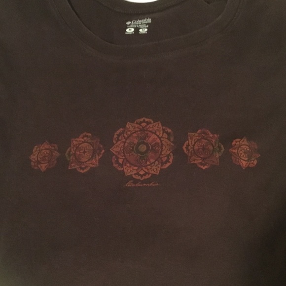 Columbia Brown, long sleeve tee shirt. Size medium - Picture 3 of 4